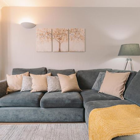 Modern Flat By The Underground. Apartman London Kültér fotó