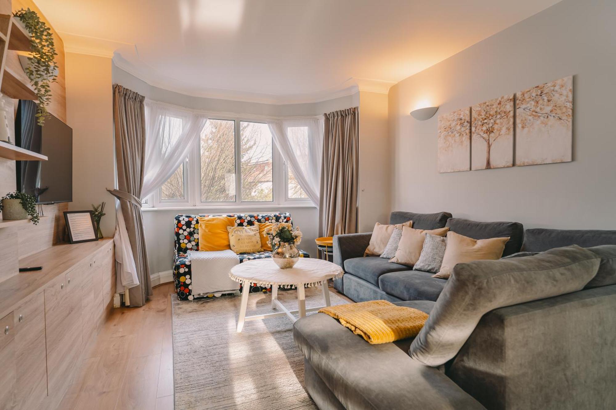 Modern Flat By The Underground. Apartman London Kültér fotó